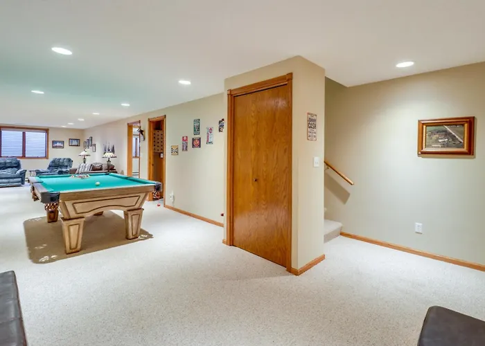Work & Play: Pet-friendly 6 Mi To Dtwn Fargo